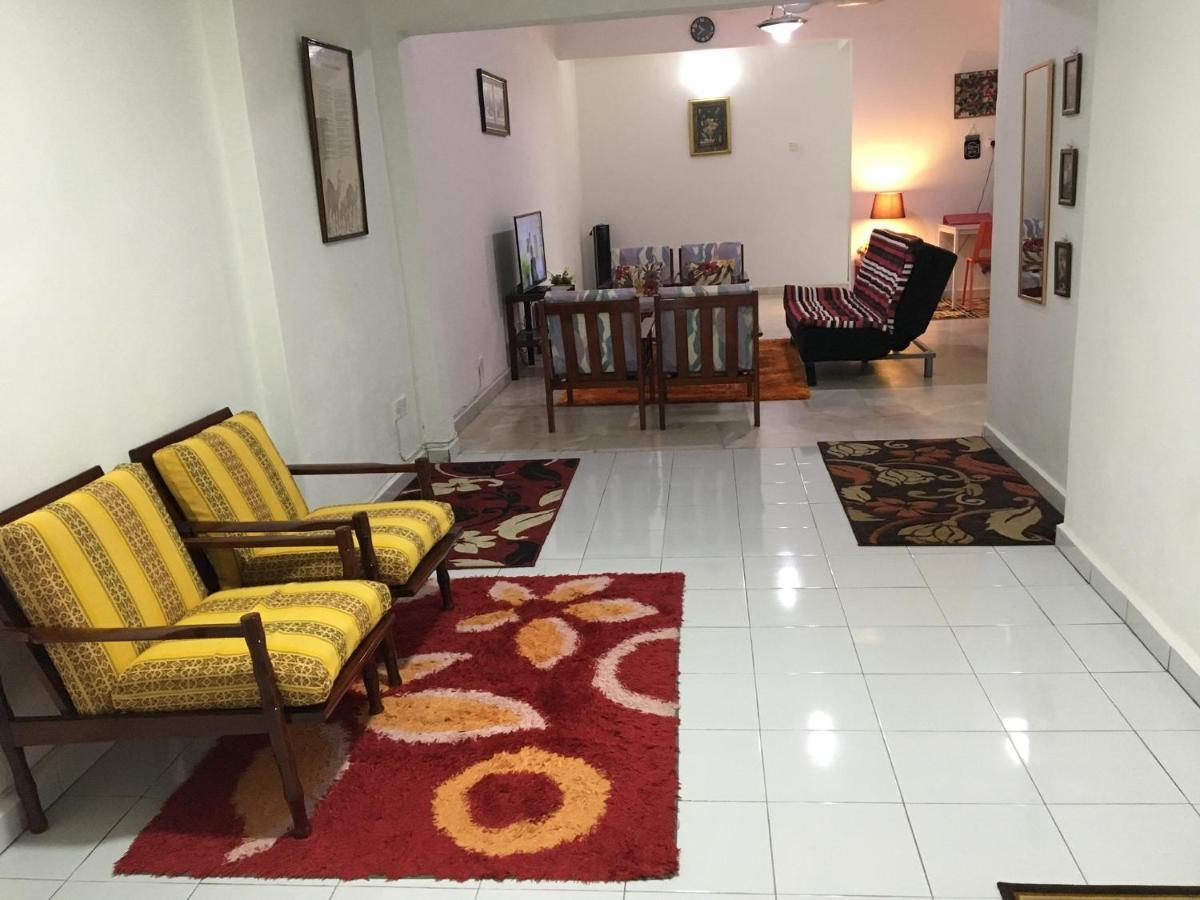 Rb Double Storey Bandar Tasik Selatan Homestay クアラルンプール エクステリア 写真