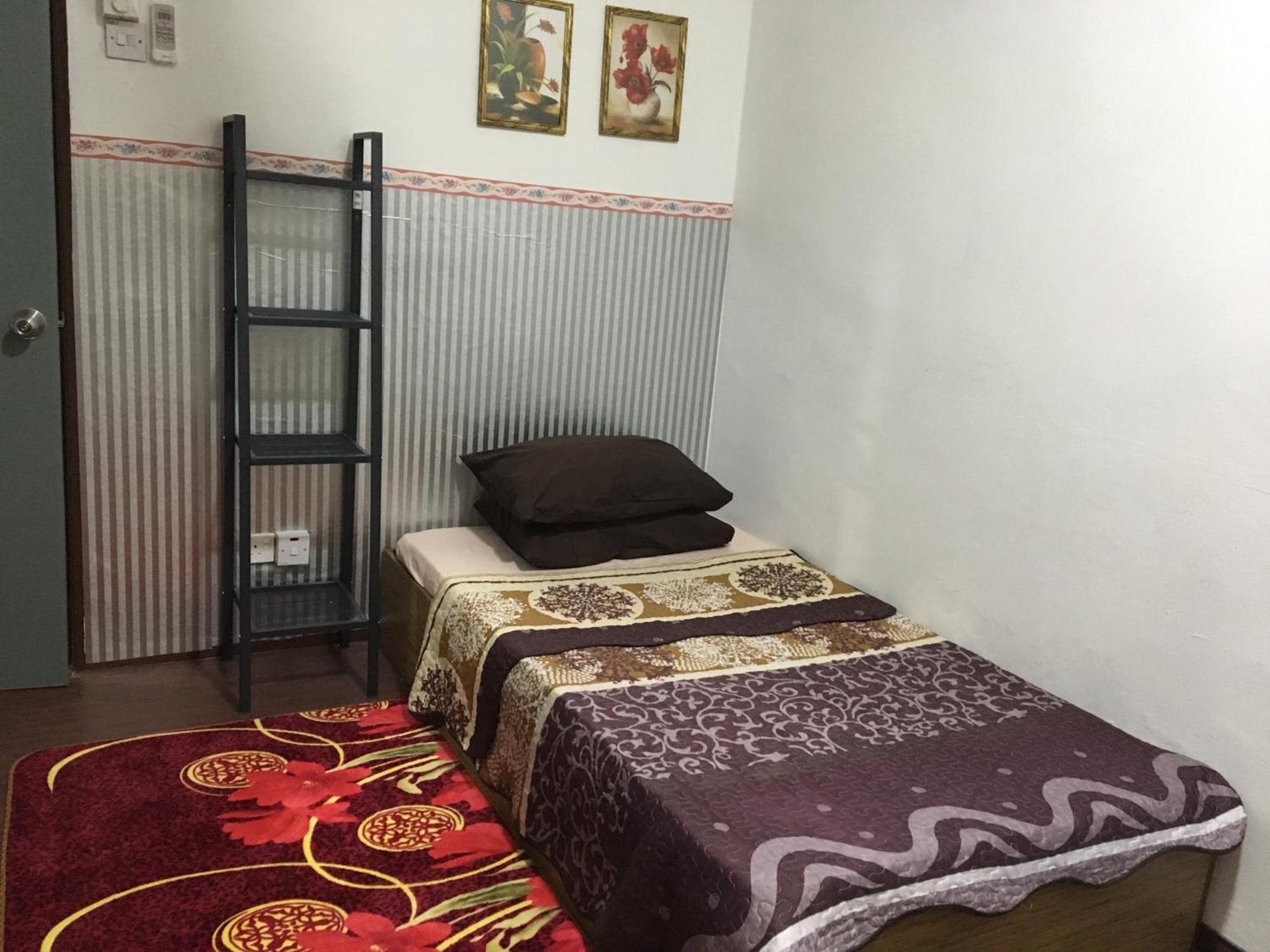 Rb Double Storey Bandar Tasik Selatan Homestay クアラルンプール エクステリア 写真