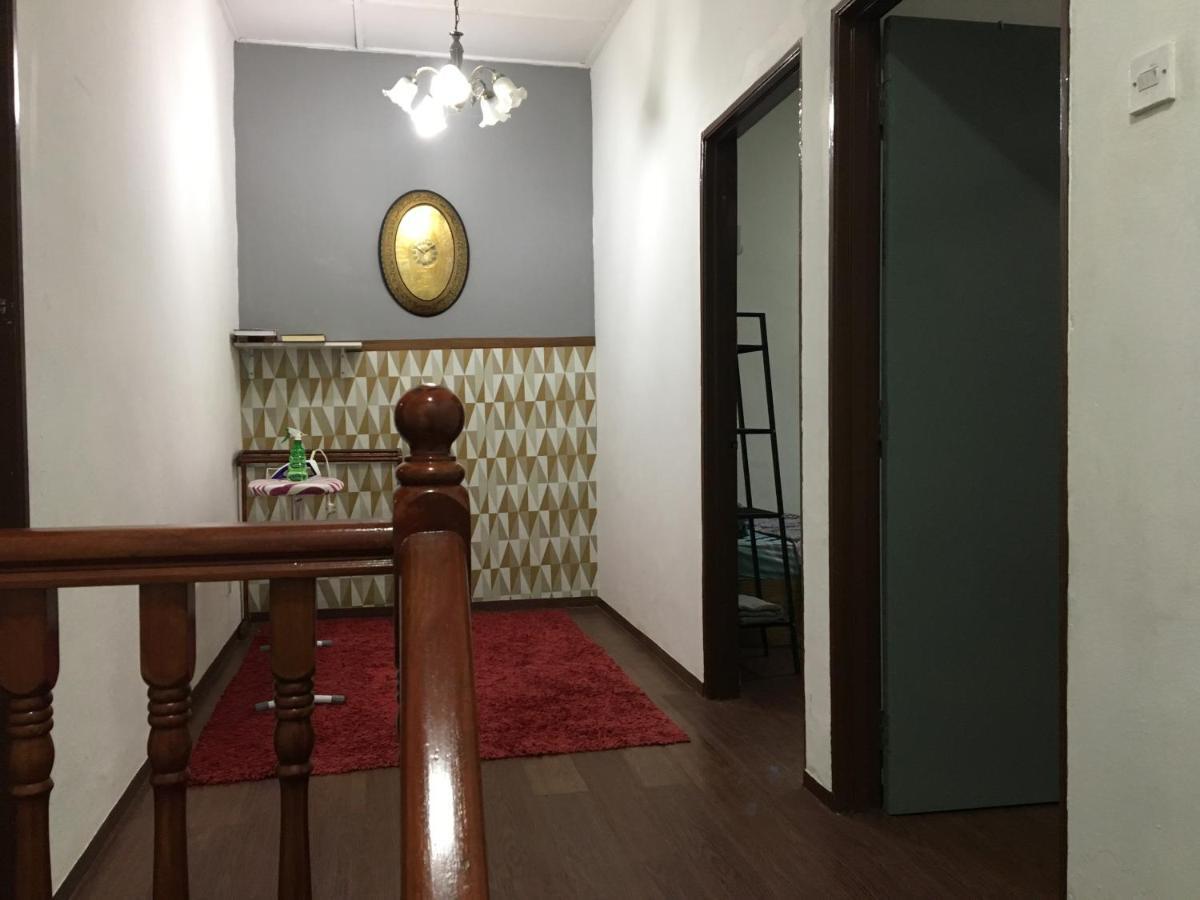 Rb Double Storey Bandar Tasik Selatan Homestay クアラルンプール エクステリア 写真